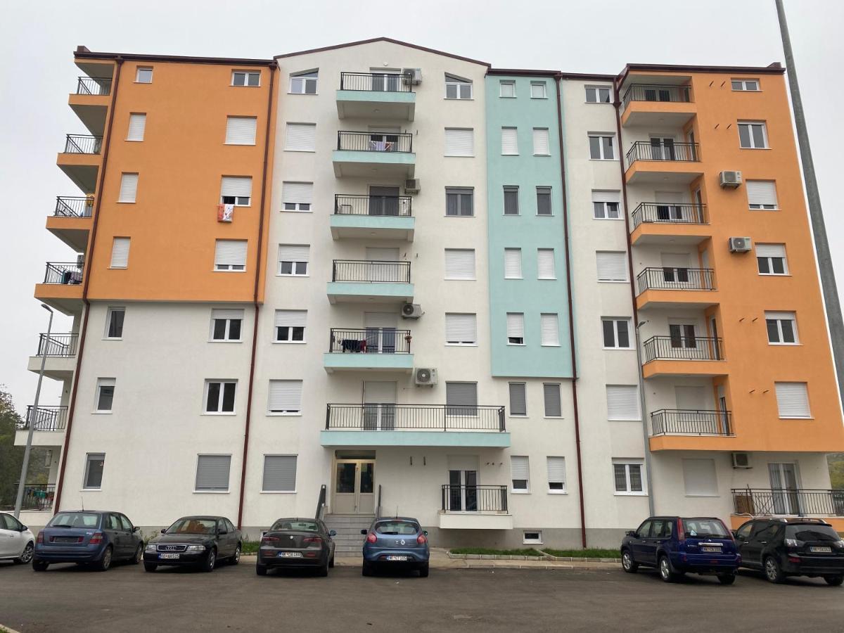 Newtown Apartment Niksic ภายนอก รูปภาพ