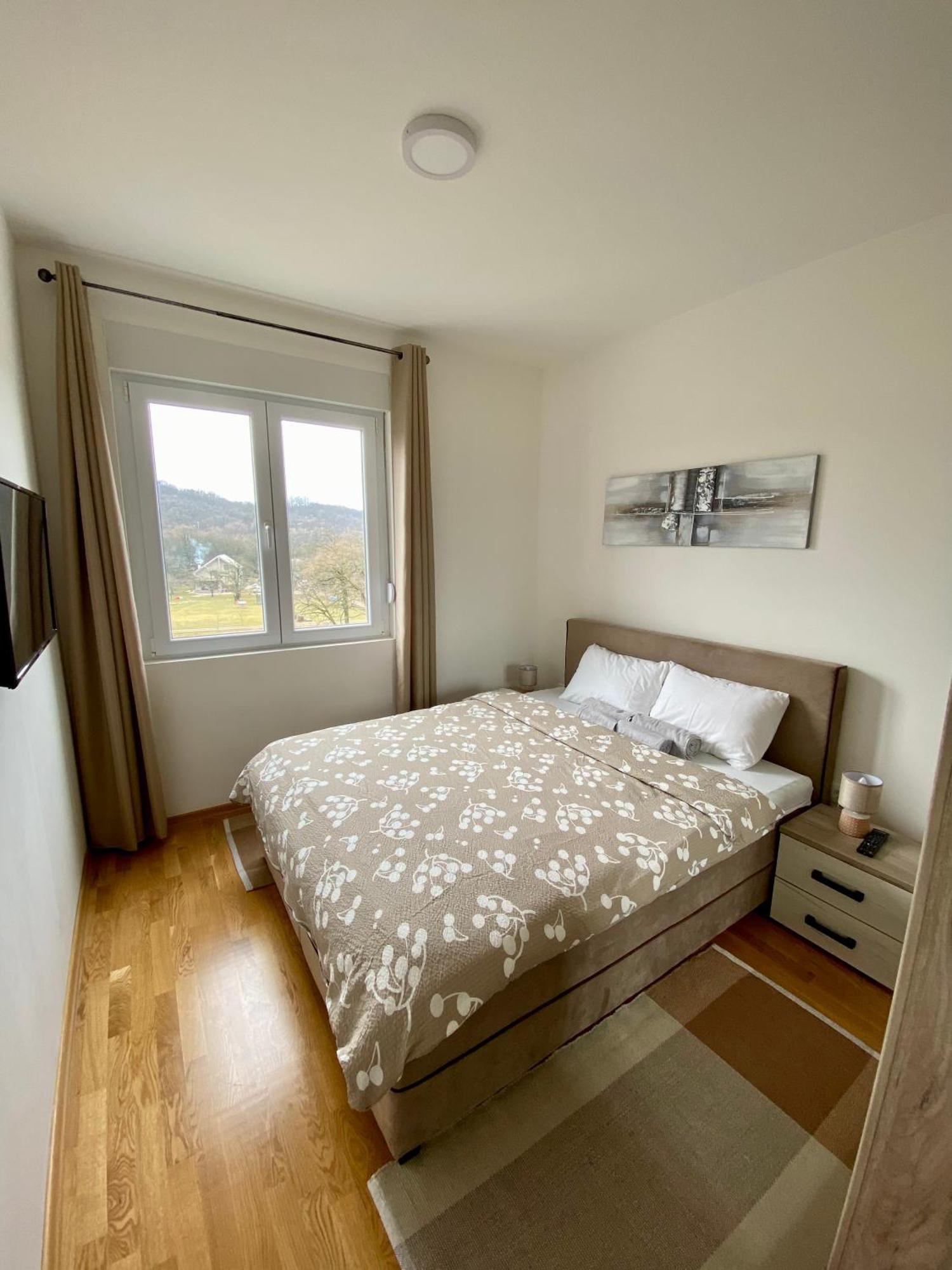 Newtown Apartment Niksic ภายนอก รูปภาพ